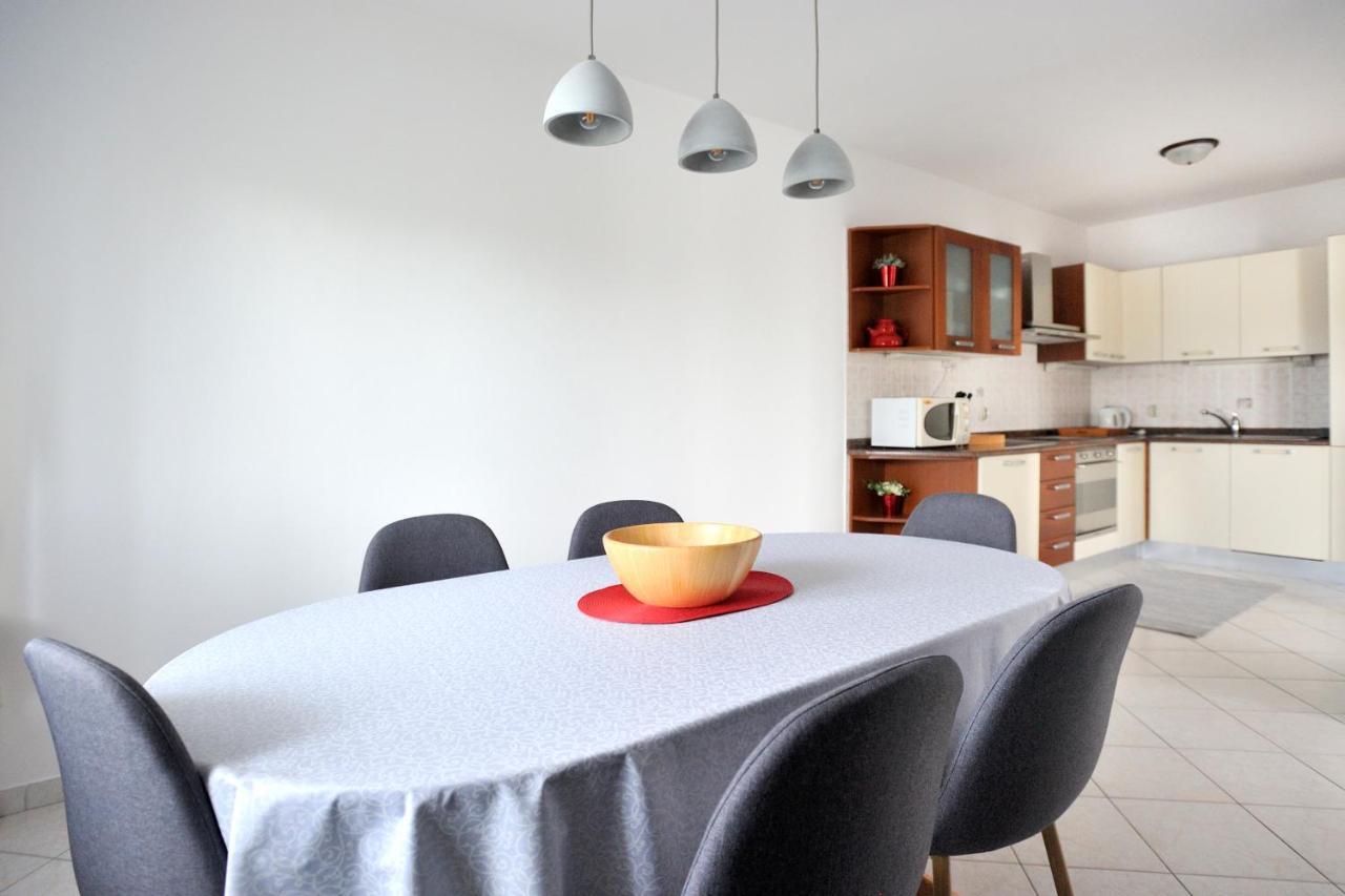 Apartment Vinja - Privat Garden - Whirlpool Porec